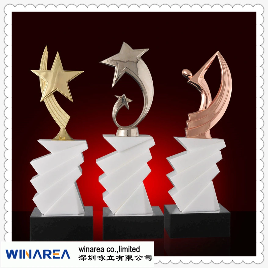 Customized Silver Metal Trophy with Injection Method